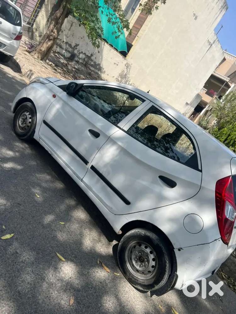 Hyundai Eon Magna Plus