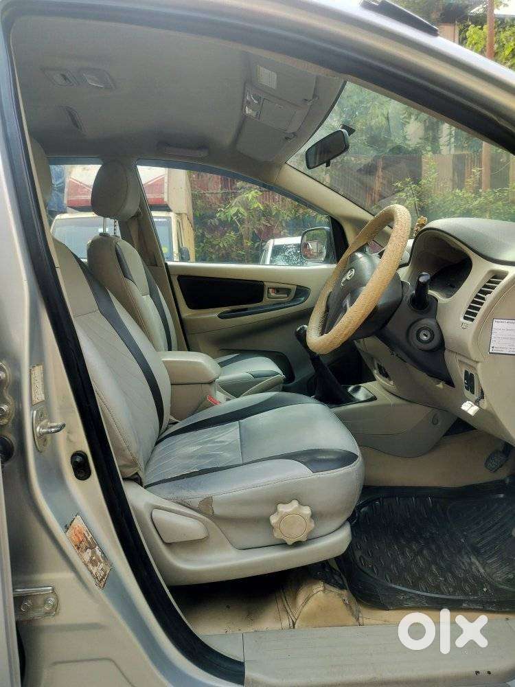 Toyota Innova 2.5 G (diesel) 8 Seater, 2015, Diesel