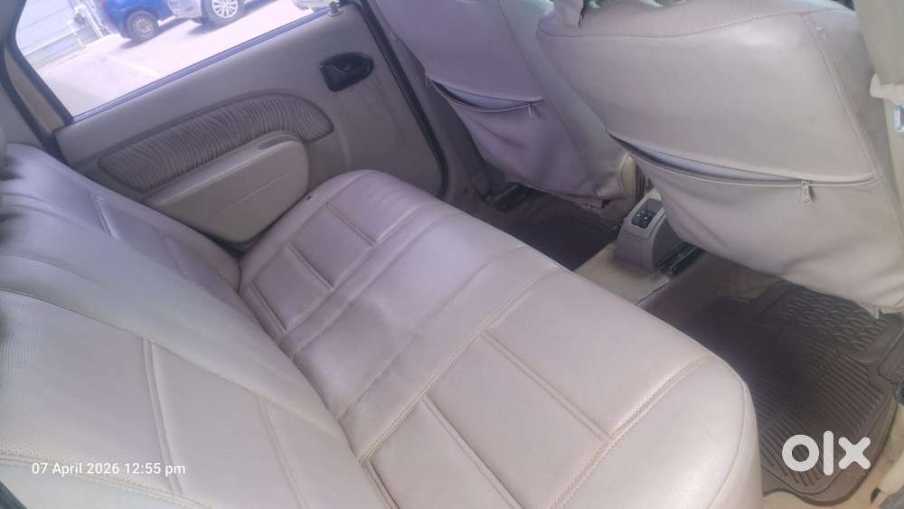 Mahindra Logan Petrol 2009