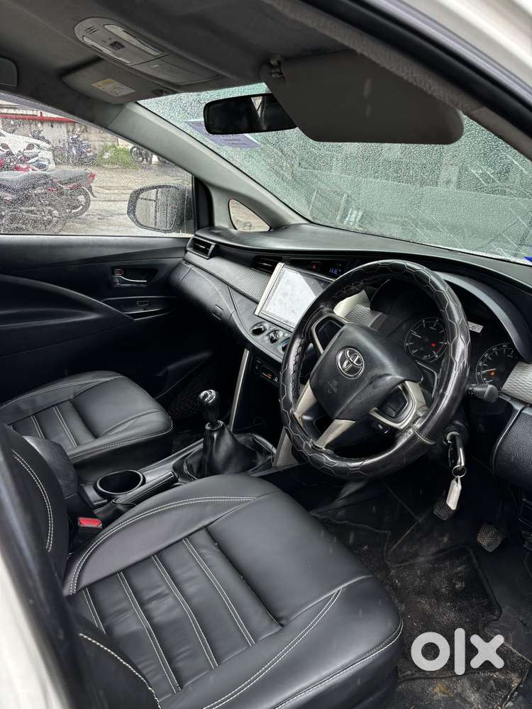 Toyota Innova Crysta 2.4 G Mt 8s, 2017, Diesel