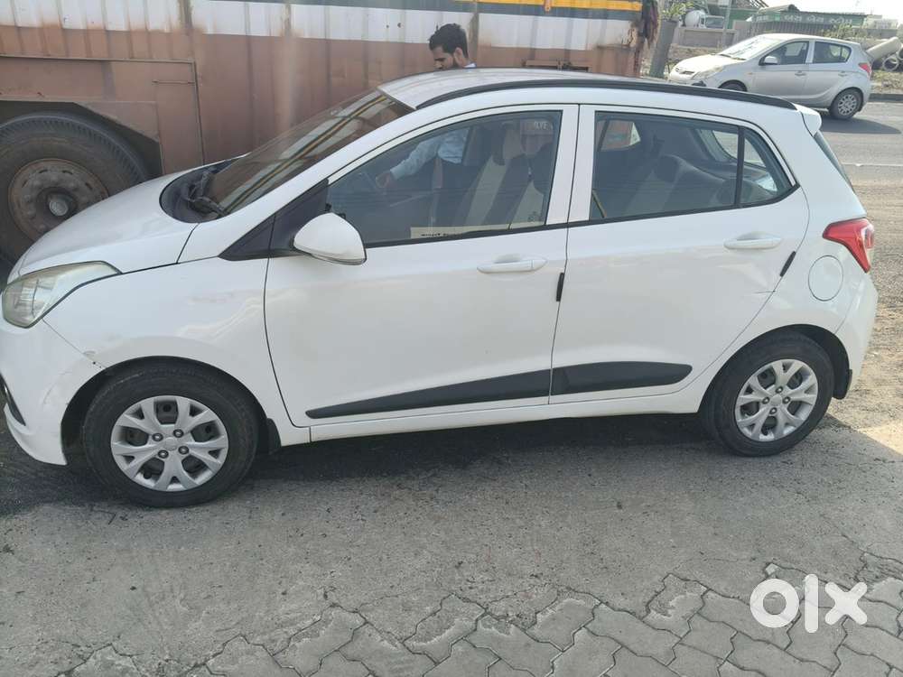 Hyundai Model Petrol Manual 2016