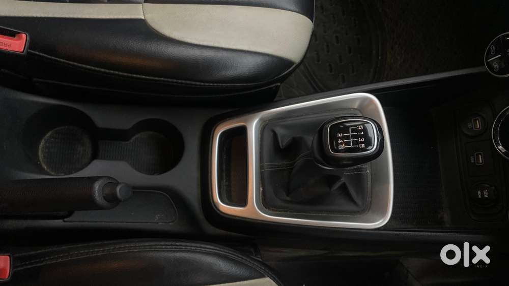 Hyundai Venue Sx Turbo, 2019, Petrol