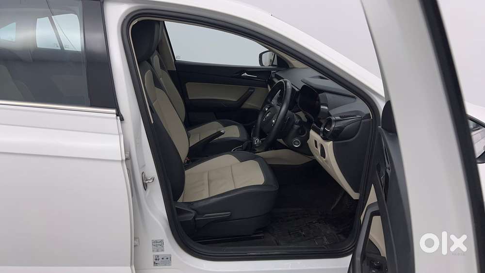 Skoda Slavia Style 1.5l Tsi Dsg, 2022, Petrol