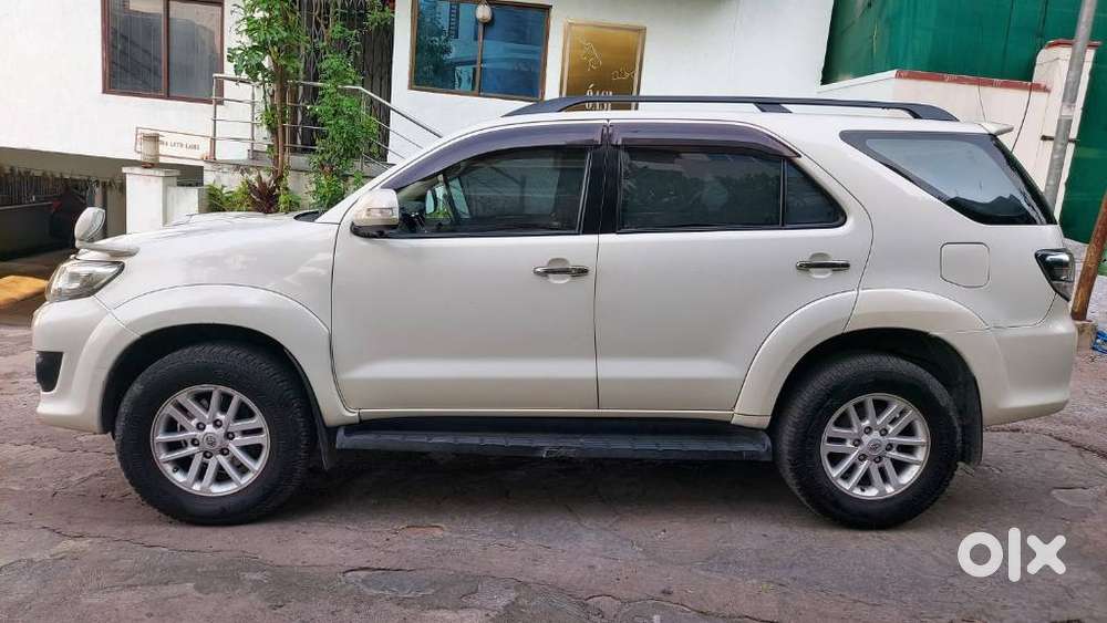 Toyota Fortuner 3.0 4x2 Automatic, 2013, Diesel