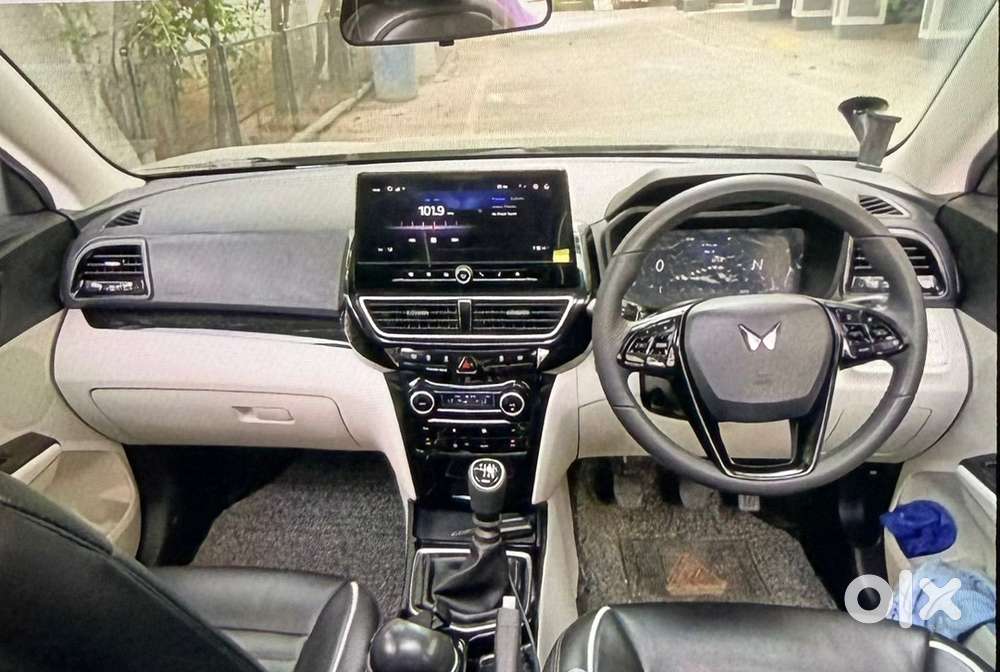 Mahindra Xuv 3xo 2025