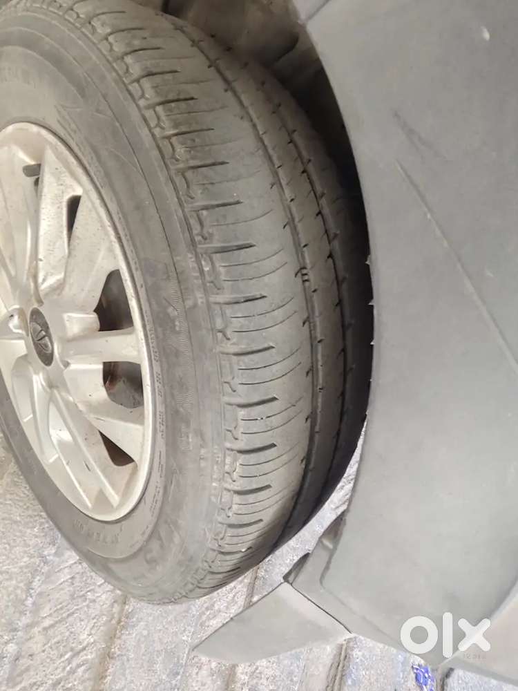 Mahindra Kuv100 K8 Petrol 6 Seater (top Model )