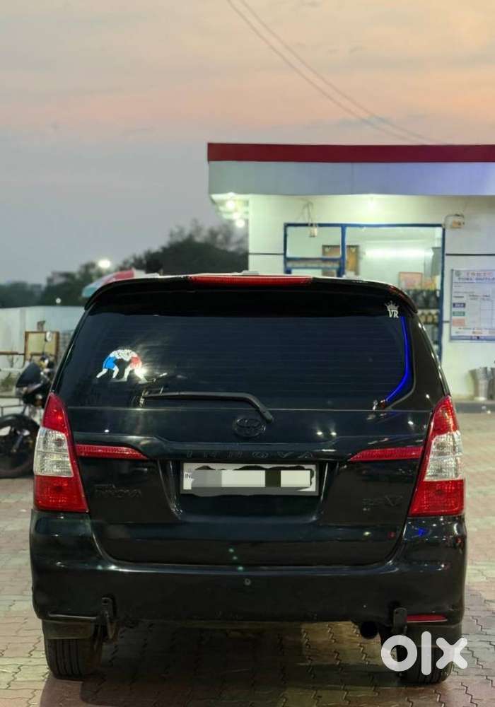 Toyota Innova 2004-2011 2.5 V Diesel 8-seater, 2008, Diesel