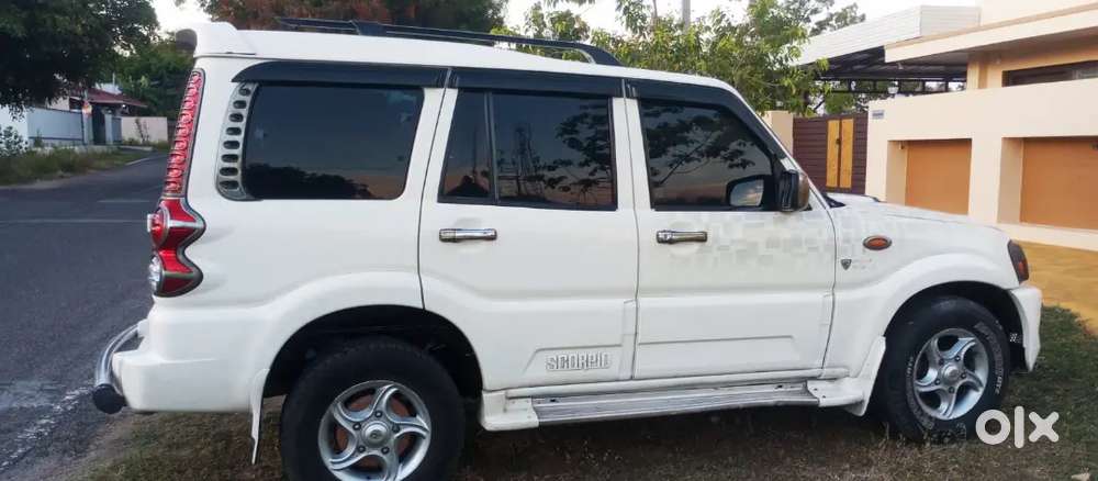 Mahindra Scorpio 2011 140000 Km Diesel Manual