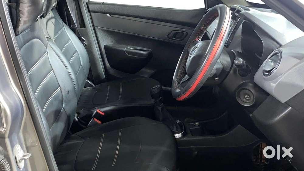 Renault Kwid 2015-2019 1.0 Rxt (o), 2018, Petrol