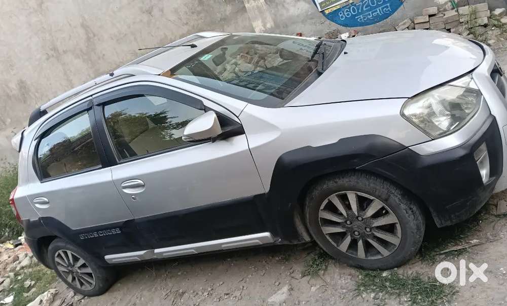 Toyota Etios Cross 2015 Petrol Well Maintained