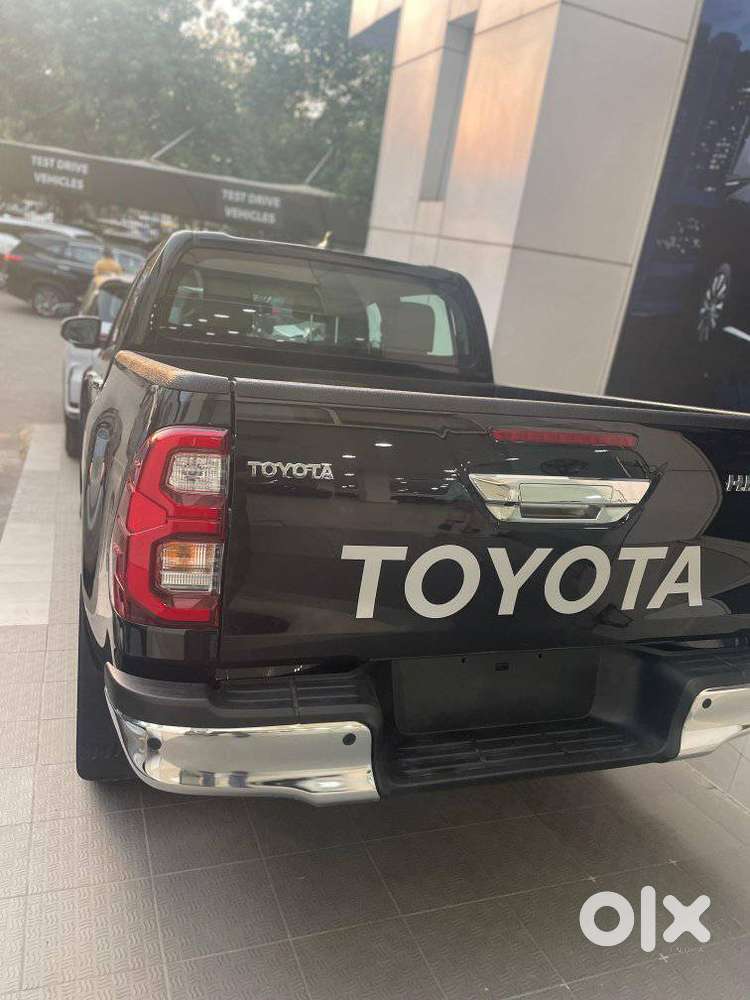 Toyota Hilux Black Edition Diesel Turbo Automatic, 2026, Diesel