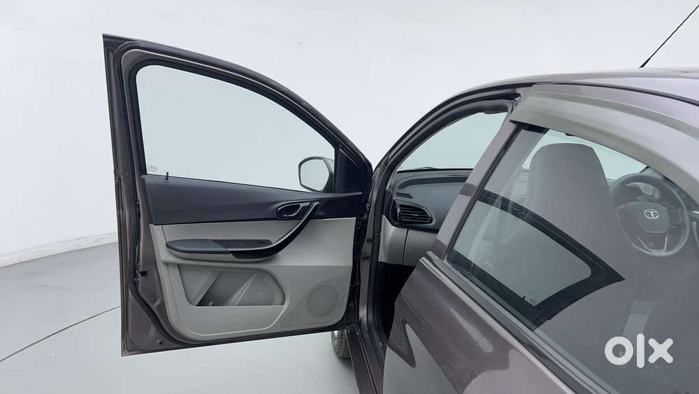 Tata Tiago 1.2 Revotron Xt, 2018, Petrol