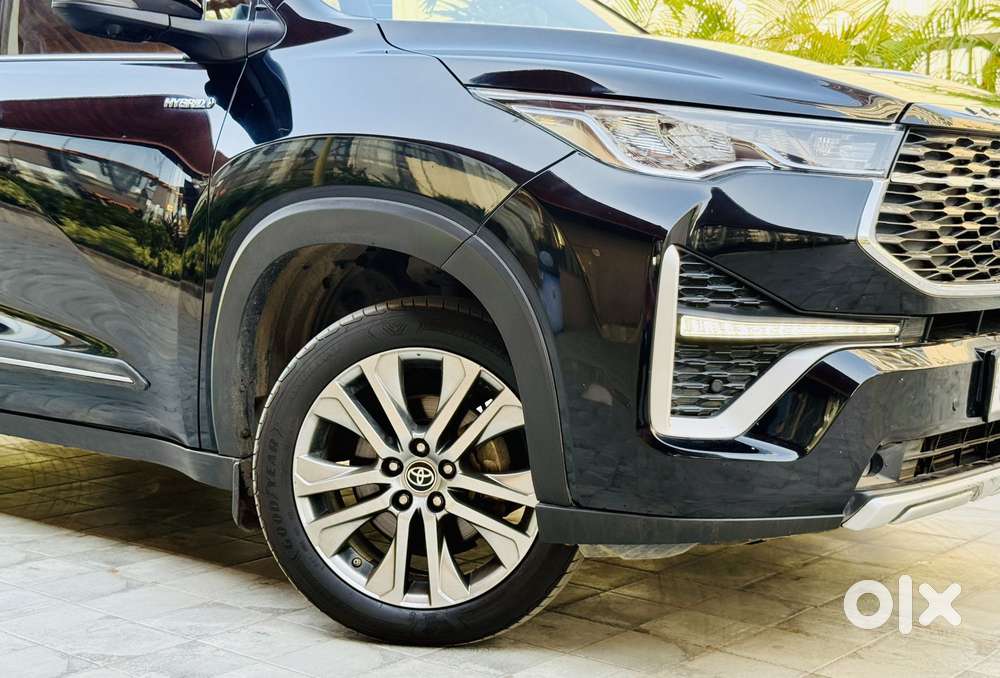 Toyota Innova Hycross 2.0 Zx Hybrid 7 Str, 2023, Electric