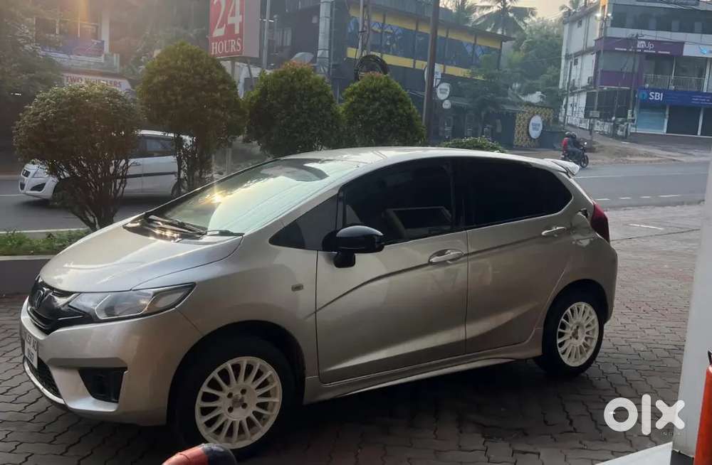Honda Jazz Diesel Sv Mt 2016