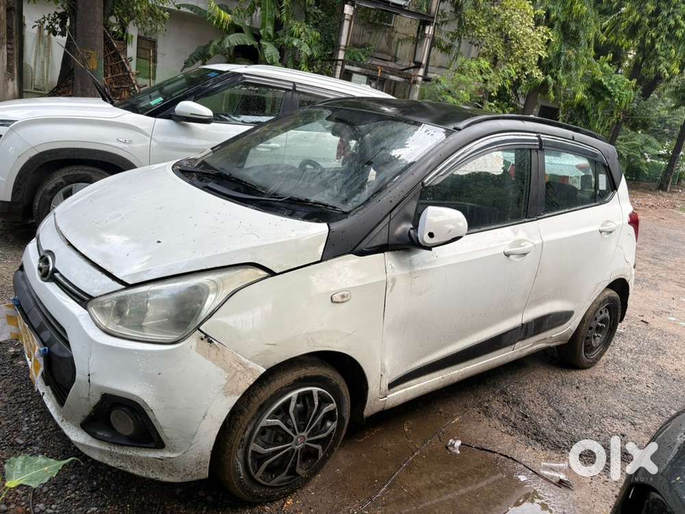 Hyundai Grand I10 Petrol 42300 Km Driven