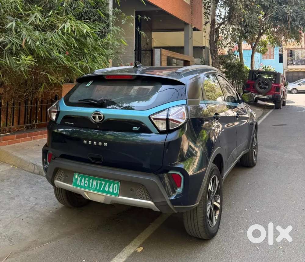 Tata Nexon Ev Xz+ Lux With Sunroof
