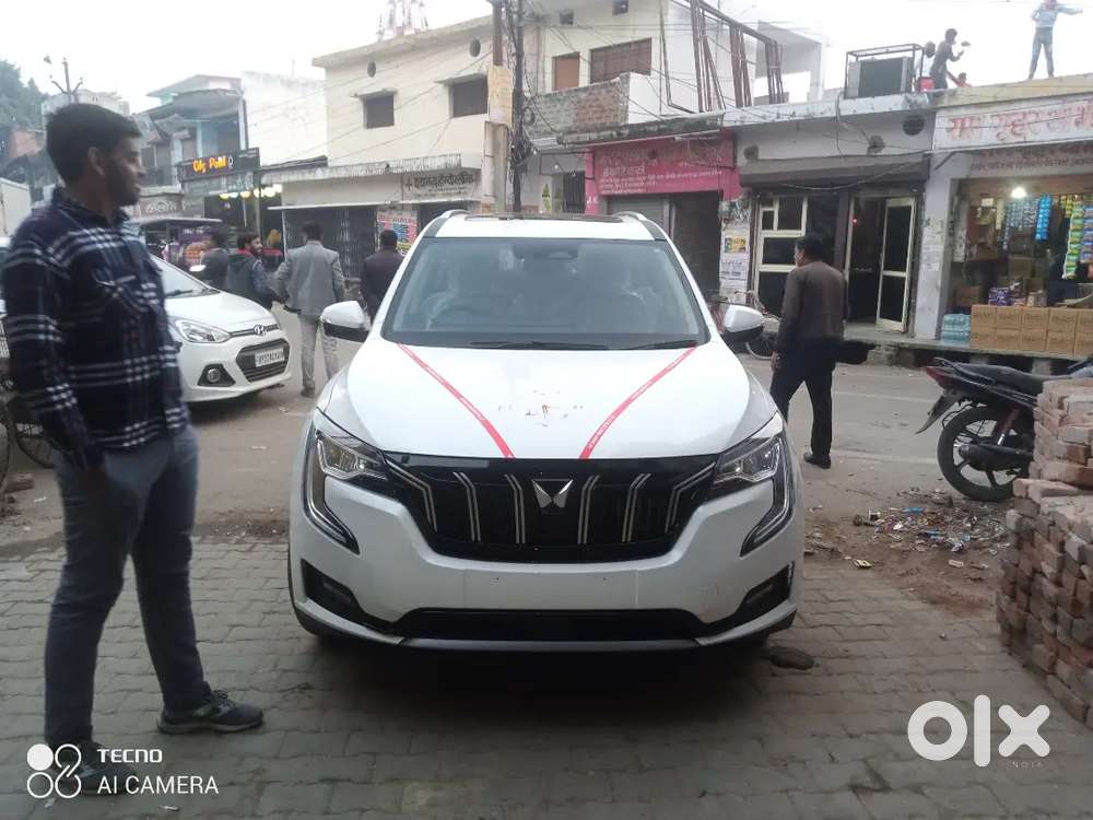 Mahindra Xuv700 2022 Diesel Well Maintained