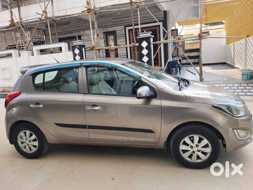 Hyundai I20 Sportz 1.4 Crdi 6 Speed Bs-iv, 2013, Diesel