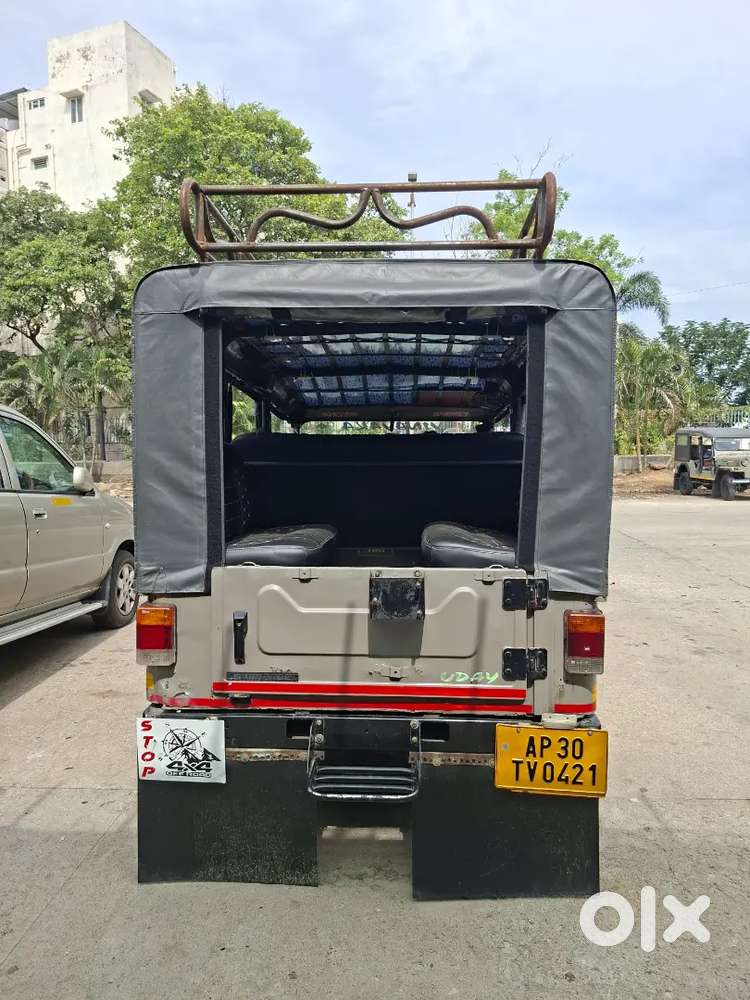 Mahindra Jeep Commander 2010
