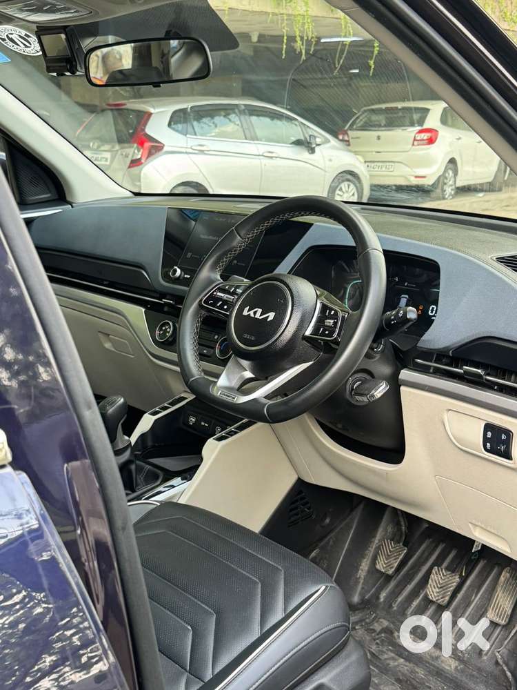 Kia Carens G1.5 6mt Gravity, 2025, Petrol