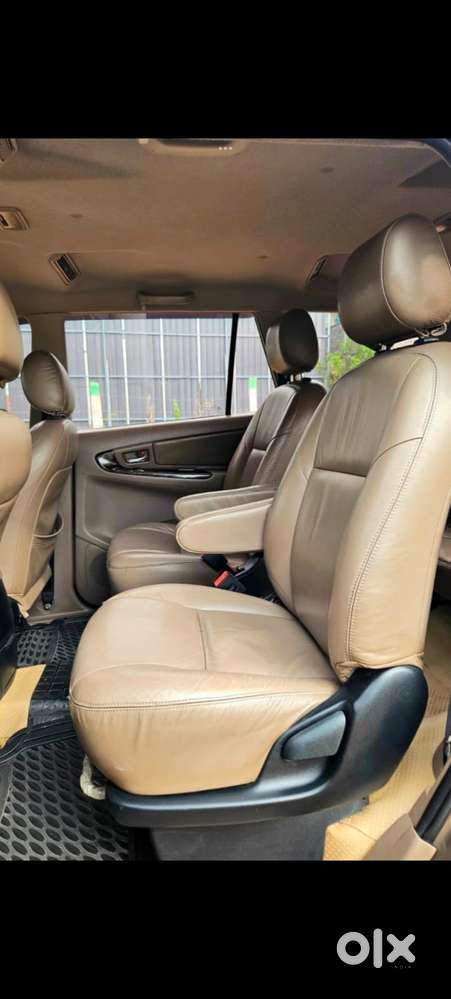 Toyota Innova 2.5 V 7 Str, 2015, Diesel