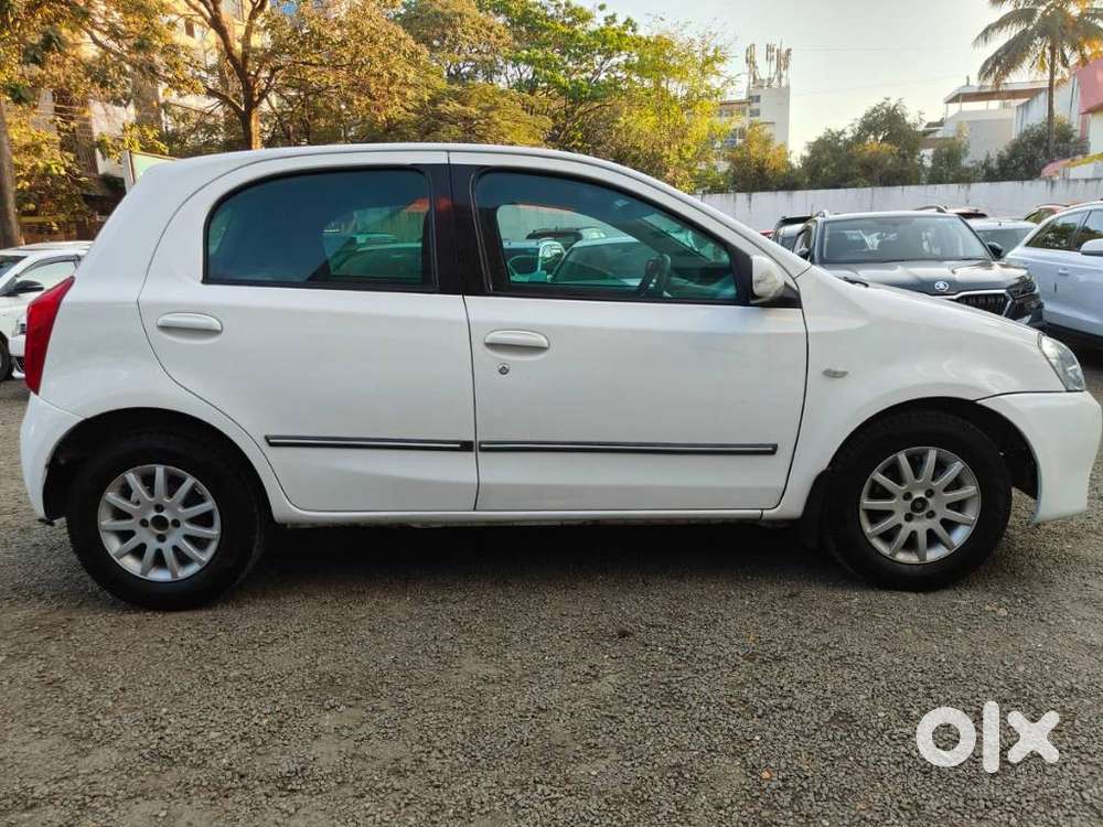 Toyota Etios Liva 2011-2012 G, 2012, Petrol