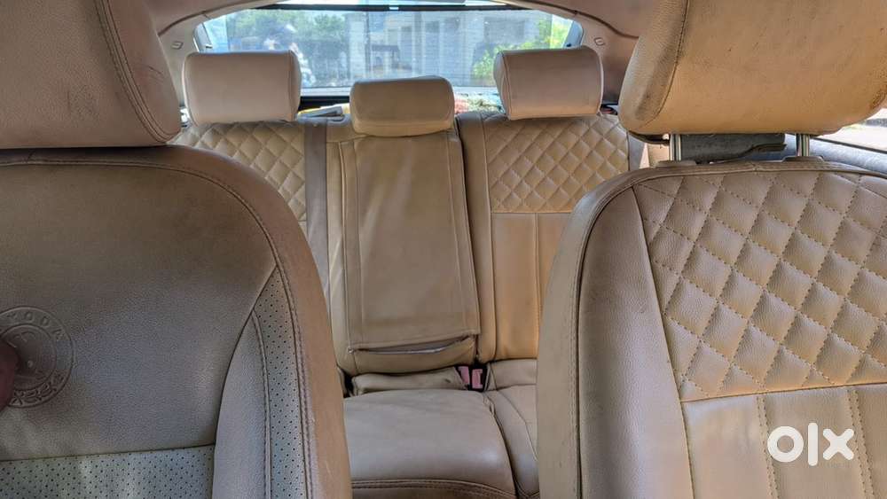Skoda Laura 1.9 Ambiente 2011