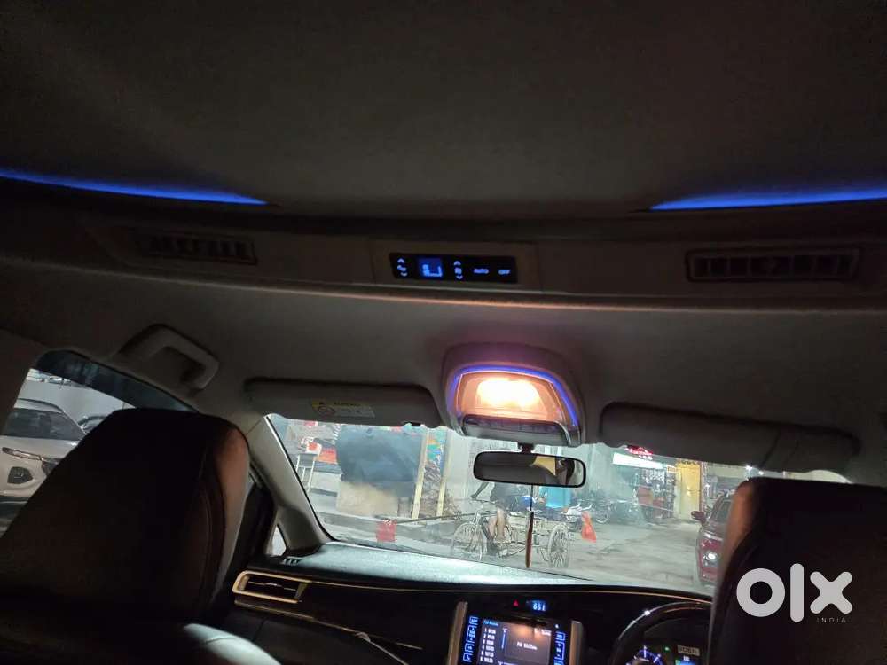 Toyota Innova Crysta 2018