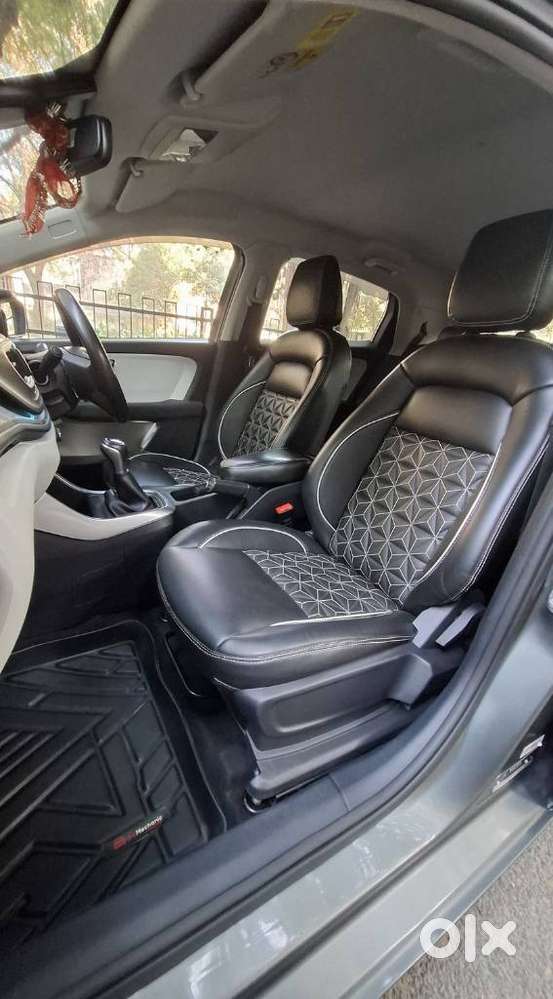 Tata Altroz Xz Icng, 2023, Petrol