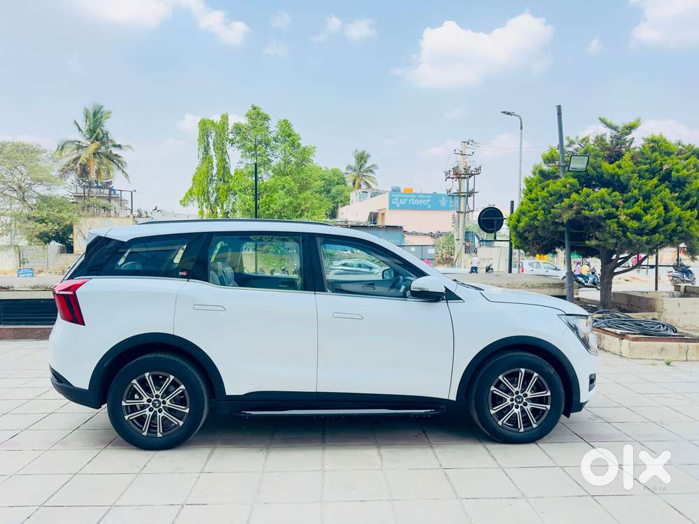 Mahindra Xuv700 2.0 Ax 7 Petrol At Luxury Pack Str, 2023, Petrol