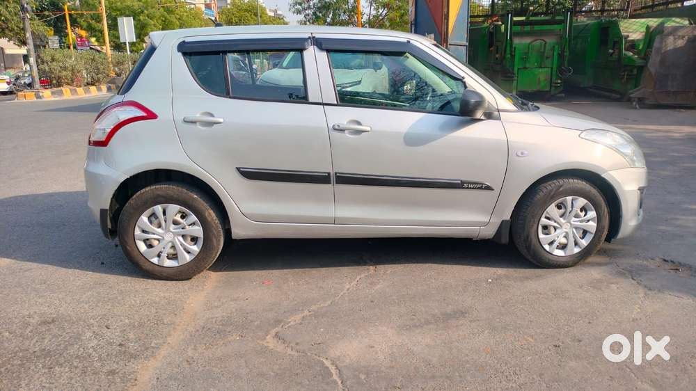 Maruti Suzuki Swift Lxi Optional-o, 2015, Cng & Hybrids