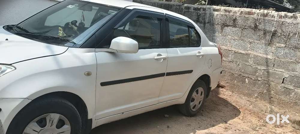 Maruti Suzuki Dzire 2011 Petrol 61000 Km Driven