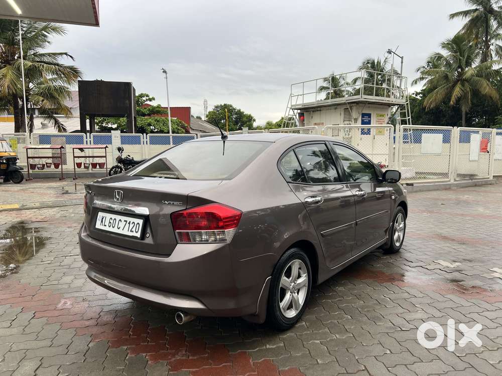 Honda City 2011-2013 V At Exclusive, 2011, Petrol
