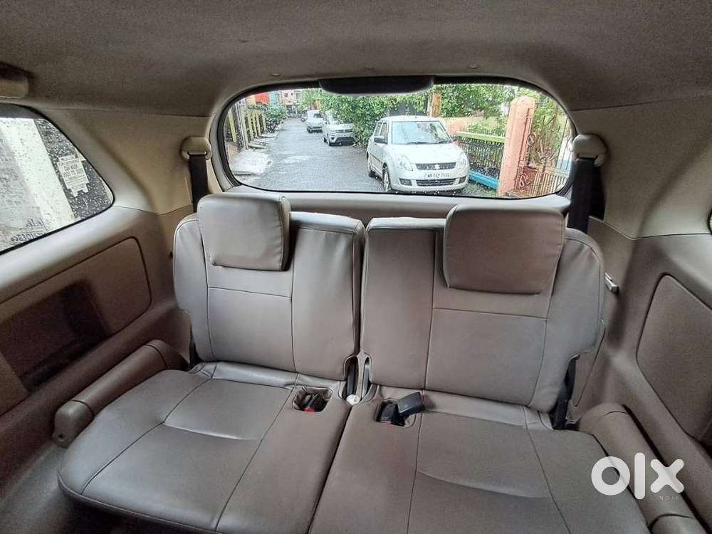 Toyota Innova 2.5 G (diesel) 8 Seater, 2016, Diesel