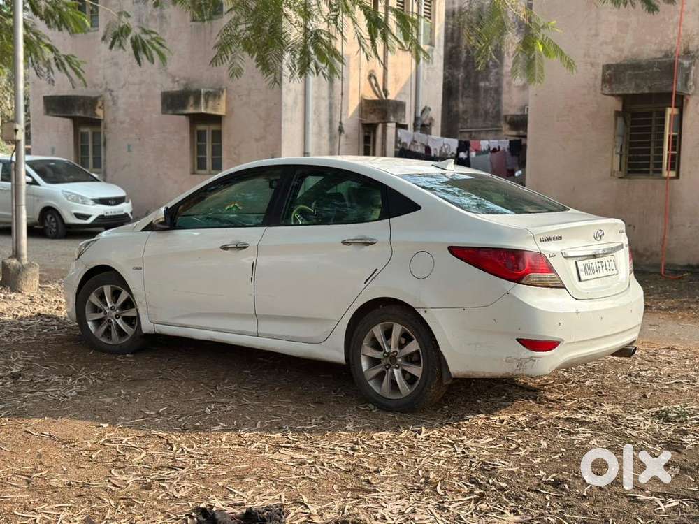 Hyundai Fluidic Verna 2012