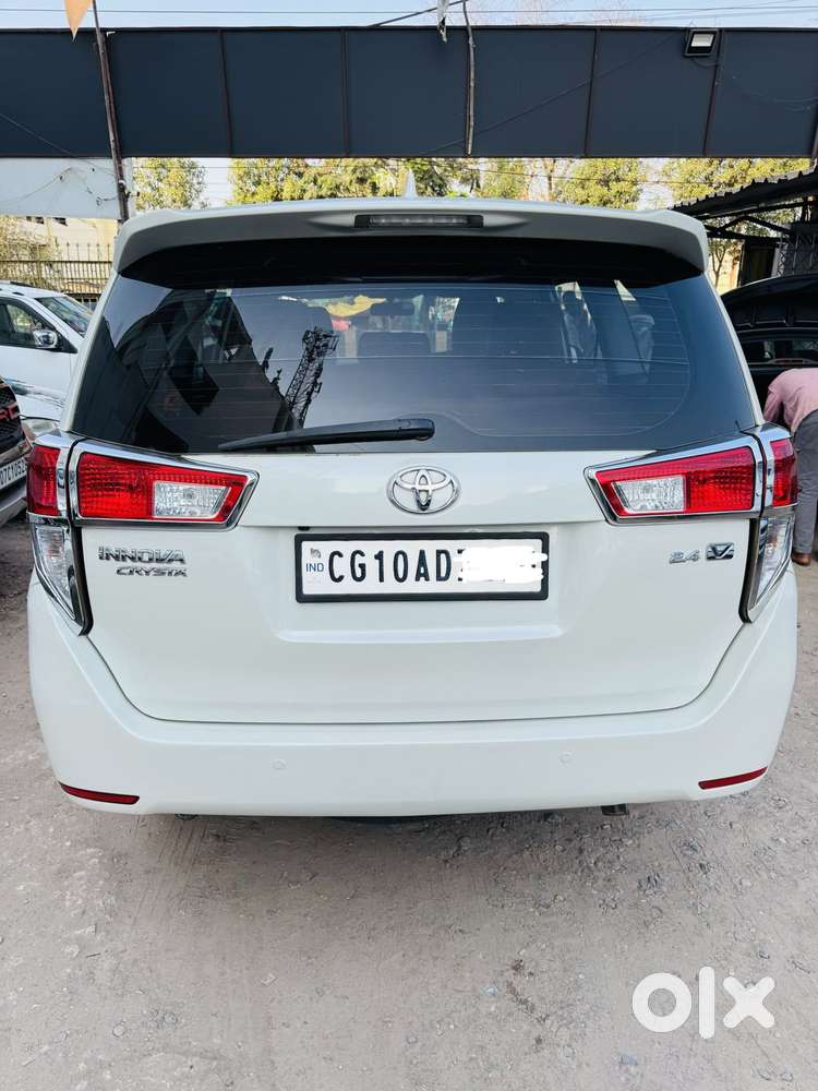Toyota Innova Crysta 2.4 V 8 Str, 2016, Diesel