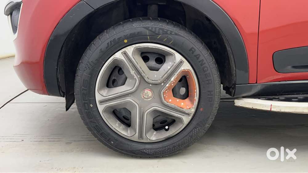 Tata Nexon 1.5 Revotorq Xm, 2017, Diesel