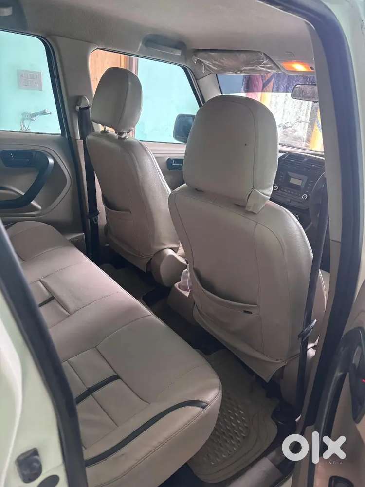 Mahindra Tuv 300 2015