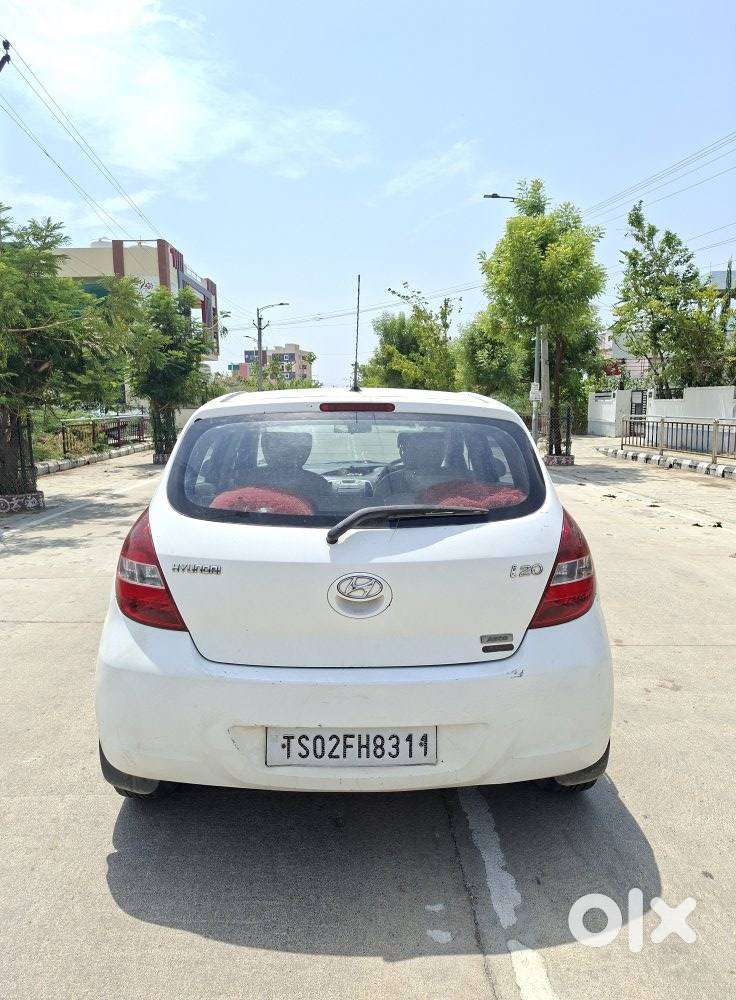 Hyundai I20 2010-2012 1.2 Asta Option With Sunroof, 2010, Petrol