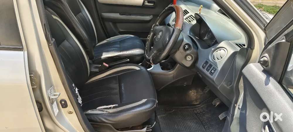 Maruti Suzuki Swift Dzire 2011