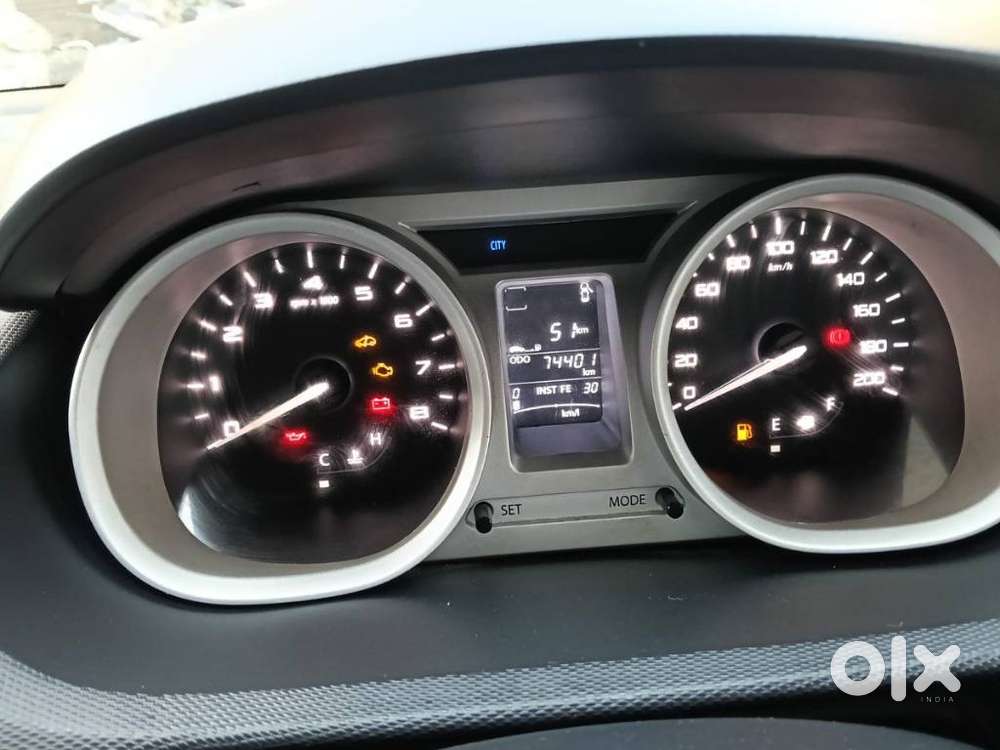 Tata Tiago 1.05 Revotorq Xz, 2016, Petrol