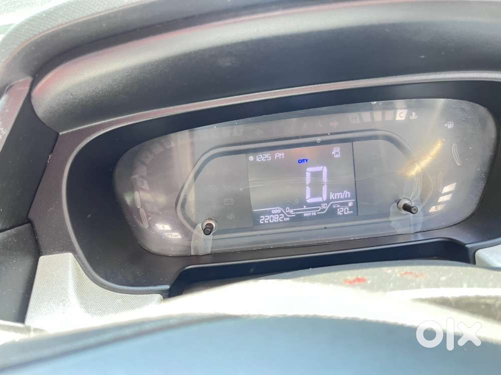 Tata Punch Petrol 2024