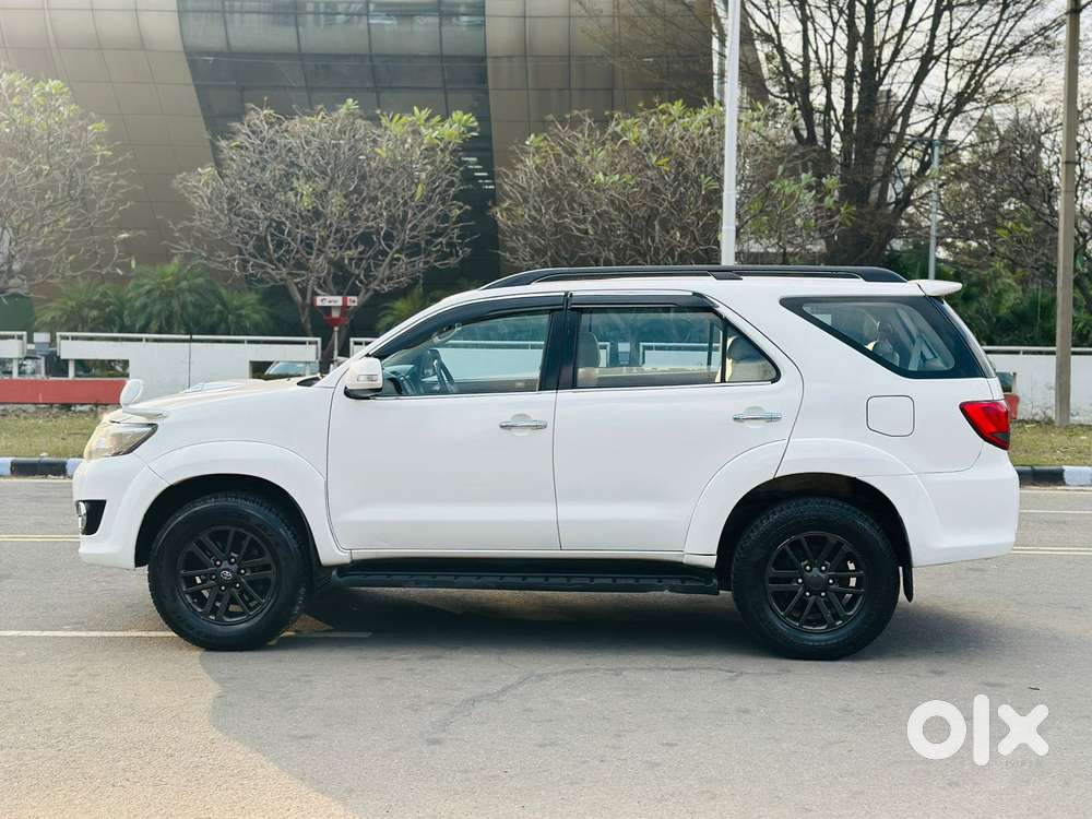 Toyota Fortuner 3.0 4x2 Automatic, 2015, Diesel