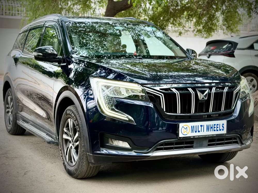 Mahindra Xuv700 2.0 Ax 5 Petrol Mt 7 Str, 2024, Petrol