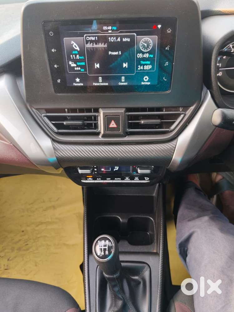 Maruti Suzuki Fronx Delta Plus 1.2l Ags, 2025