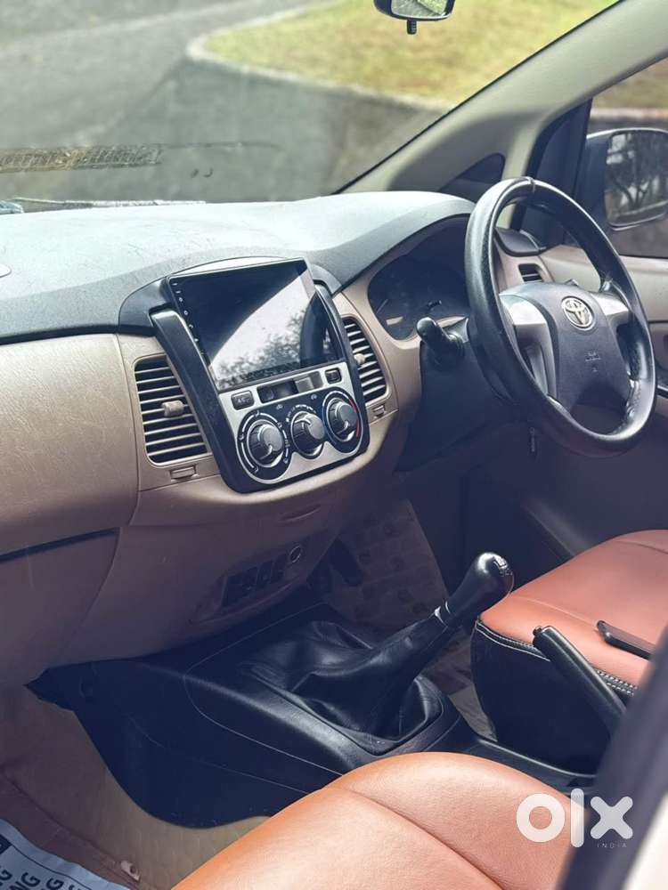 Toyota Innova 2.5 G (diesel) 7 Seater, 2015, Diesel