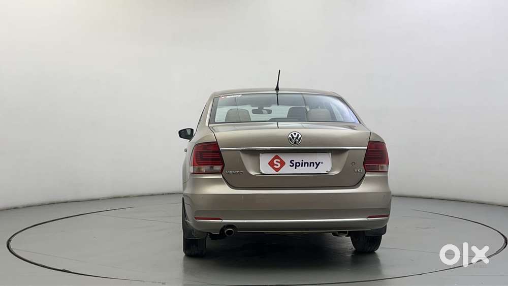 Volkswagen Vento 1.2 Tsi Highline At, 2016, Petrol