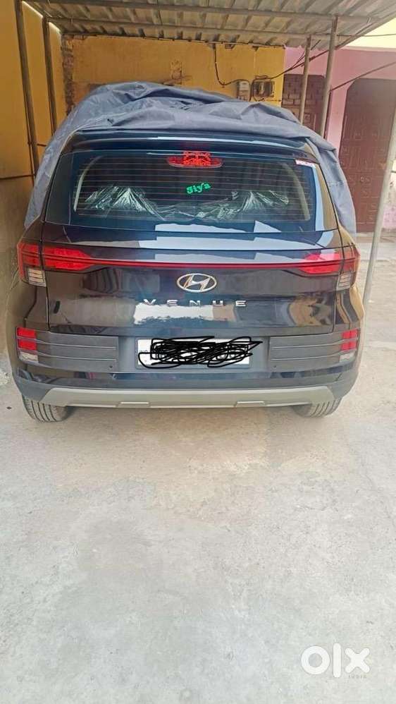 Hyundai Venue 2025 Petrol Good Condition