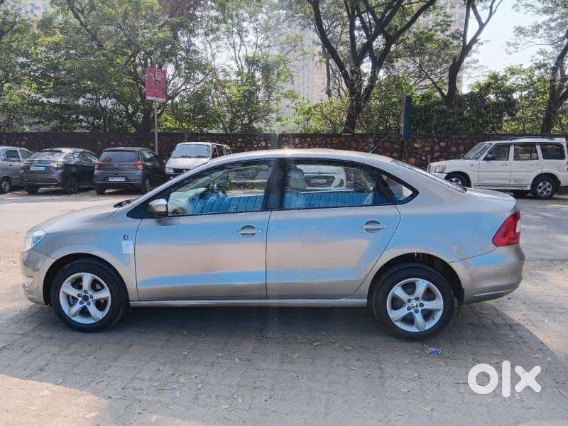 Skoda Rapid 2014 Petrol 32000 Km Driven