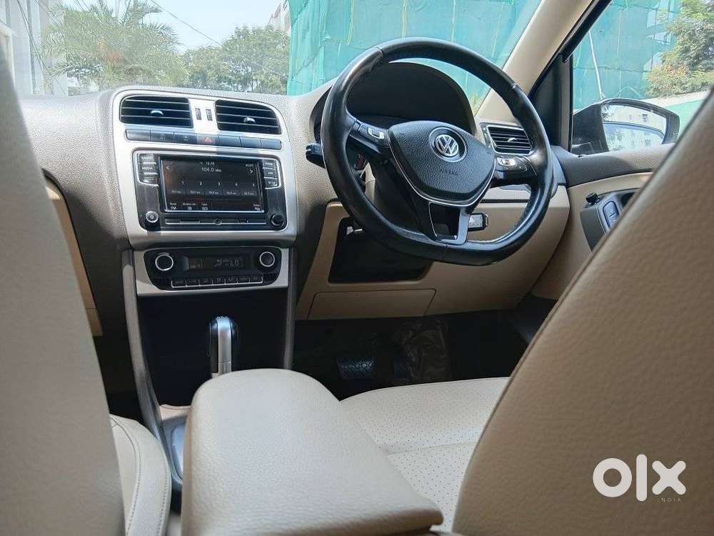 Volkswagen Vento 1.2 Tsi Highline At, 2017, Petrol